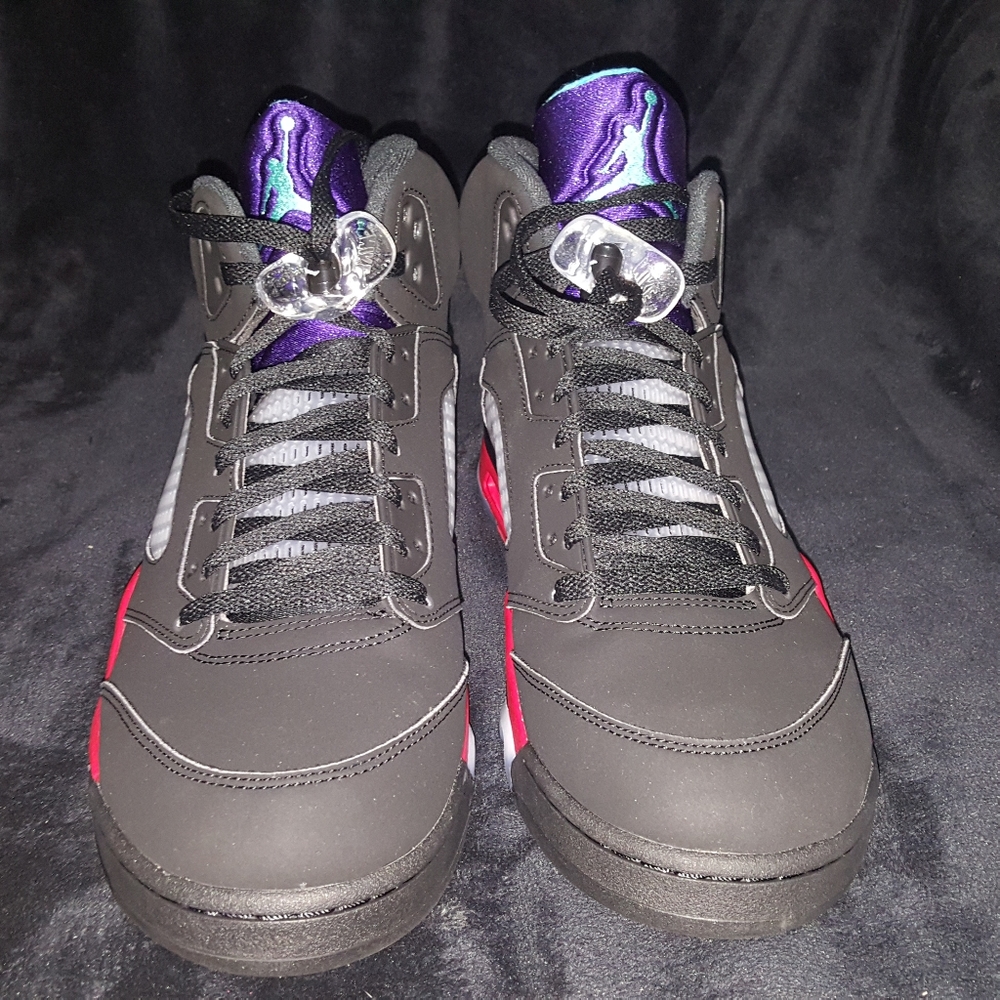 *SOLD* Jordan Retro 5 Top 3's